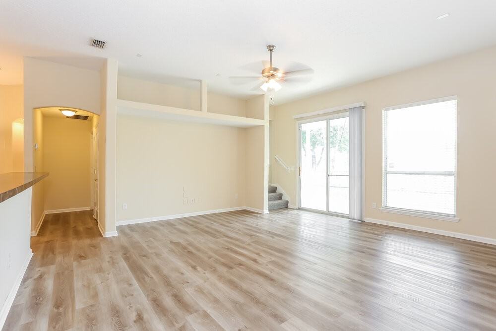 10367 Shelby Creek Rd S - Photo 5 of 17