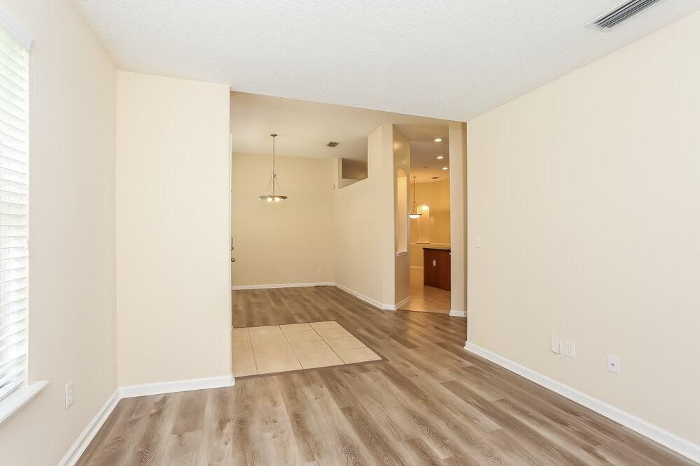 10367 Shelby Creek Rd S - Photo 7 of 17