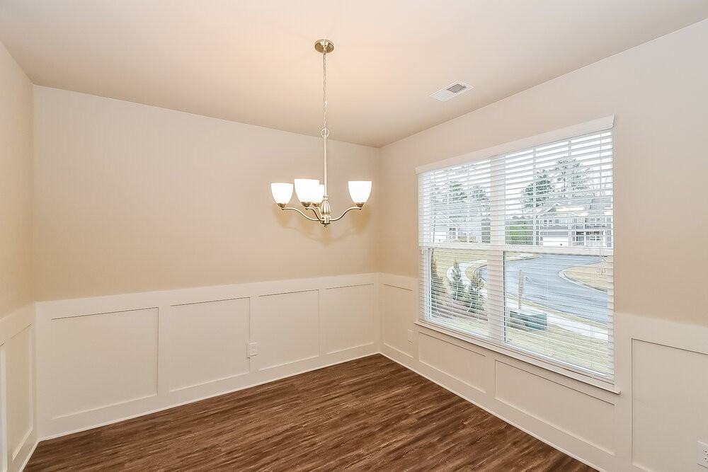 279 Faron Dr Sw - Photo 6 of 17