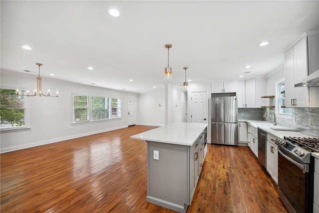 1249 Goodwin Rd Ne - Photo 4 of 26