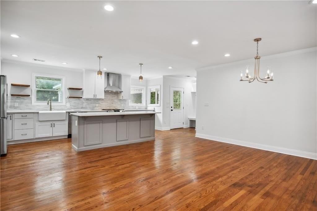 1249 Goodwin Rd Ne - Photo 7 of 26