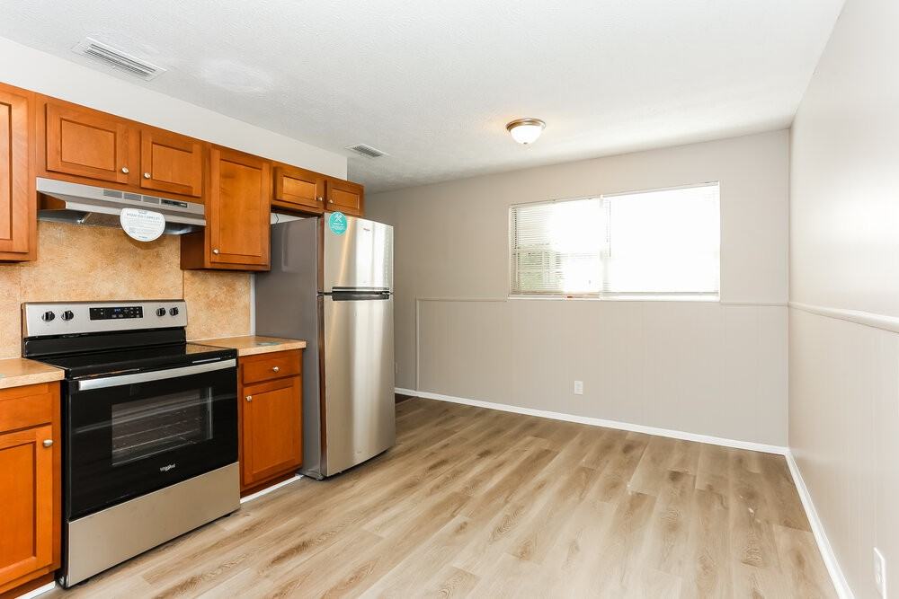 6529 Hugh Ct - Photo 7 of 16