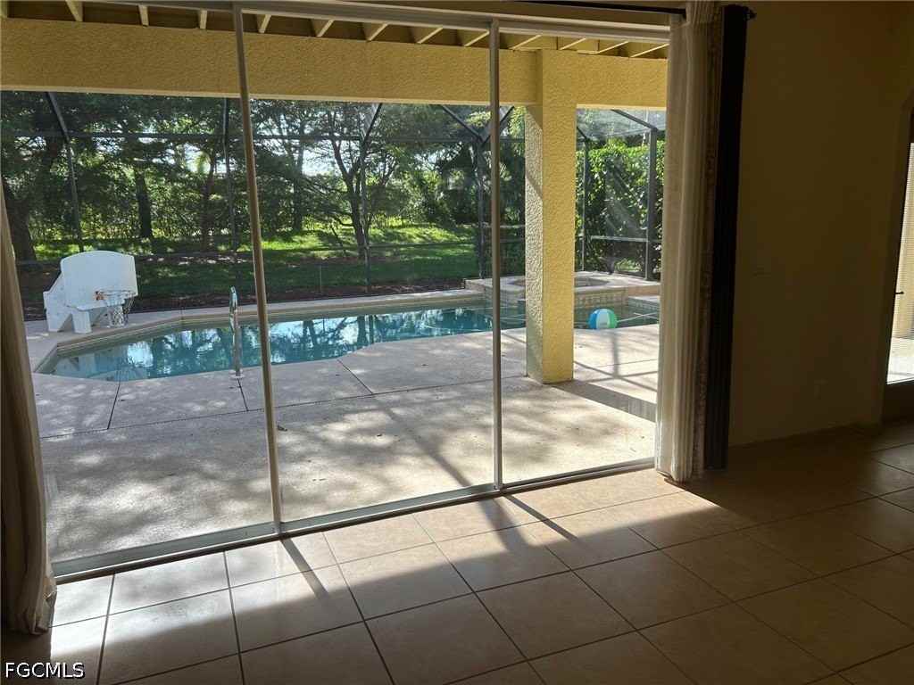 20650 Torre Del Lago St - Photo 5 of 19