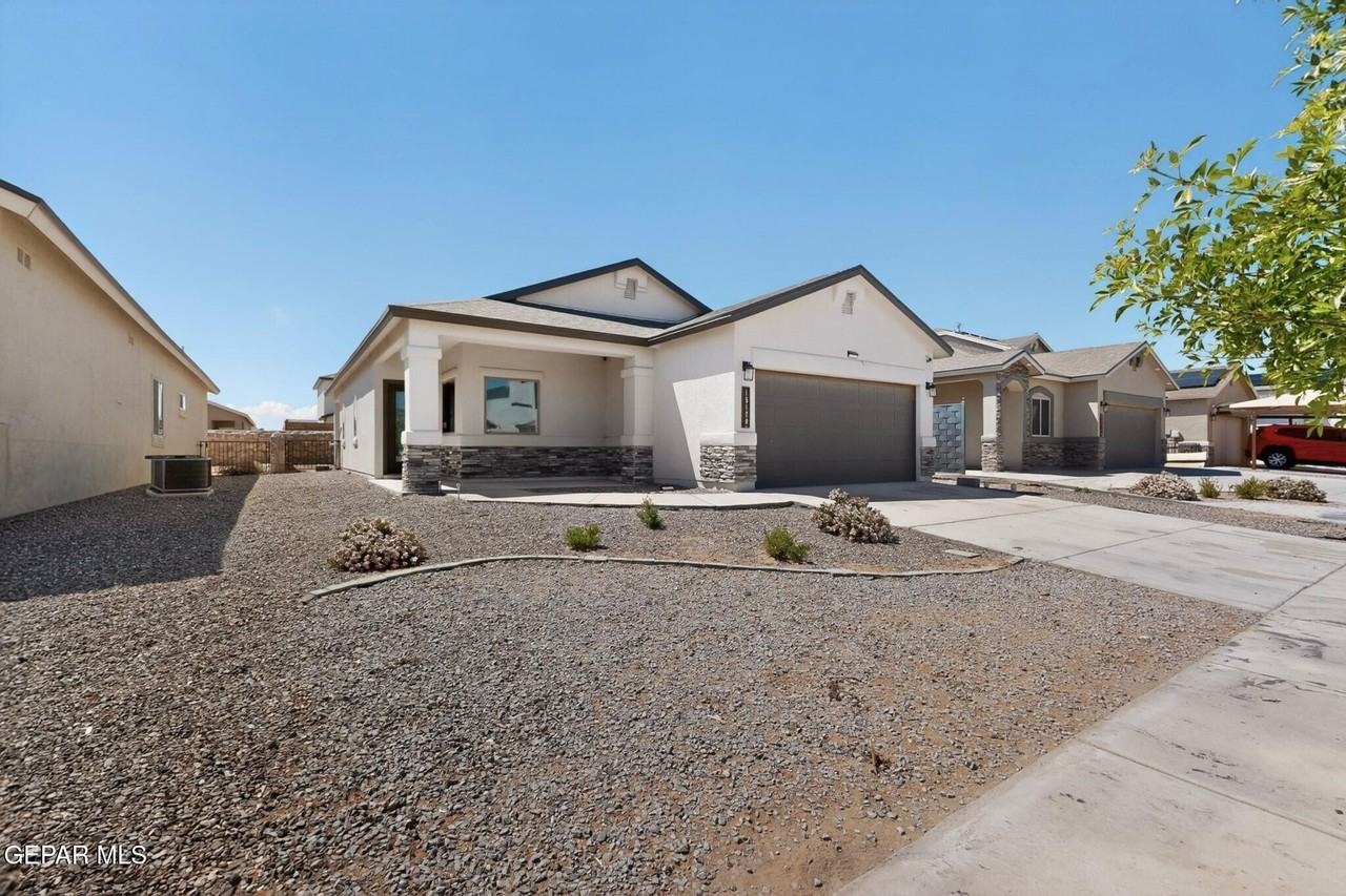 15120 Purpose Ave - Photo 4 of 40