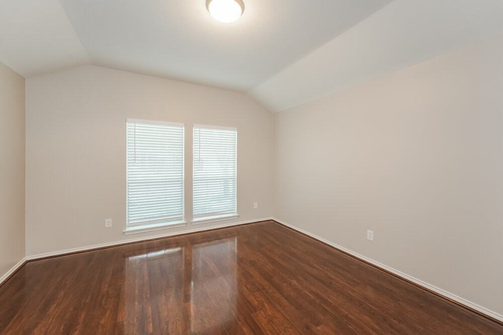 3830 Lake Ballinger Ln - Photo 7 of 16