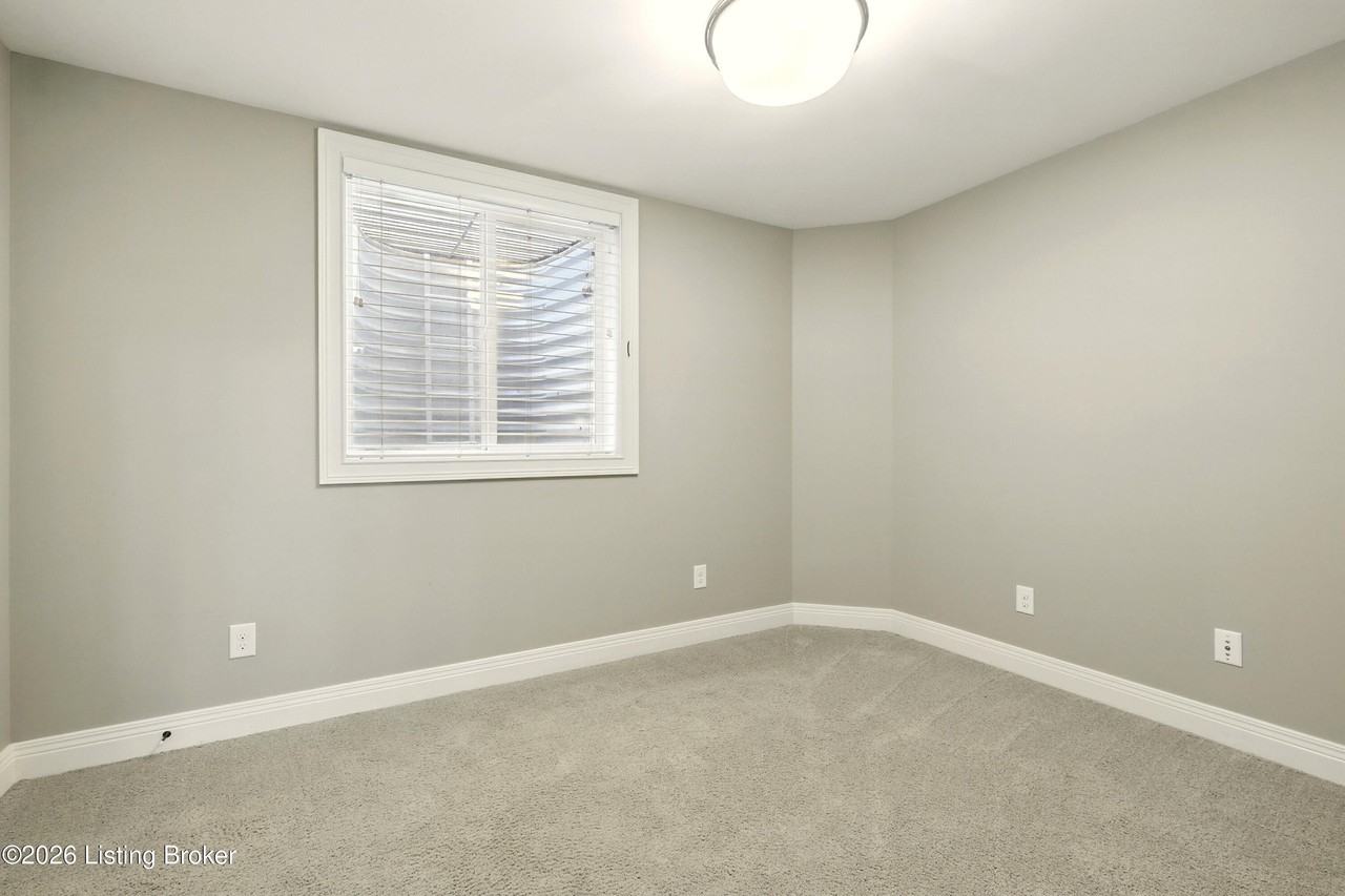 10910 Kings Crown Dr - Photo 3 of 43