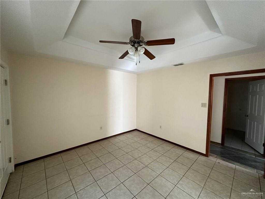 2700 N Birch St #B - Photo 3 of 10