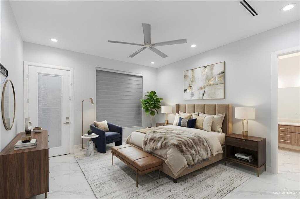 2416 Thames Dr - Photo 5 of 29