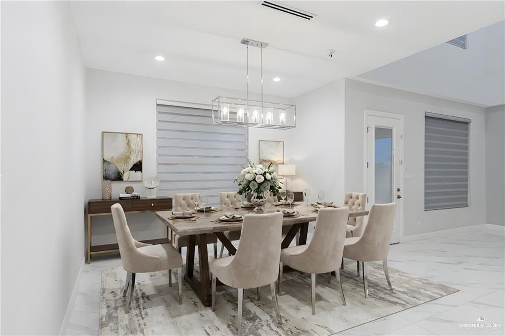 2416 Thames Dr - Photo 6 of 29