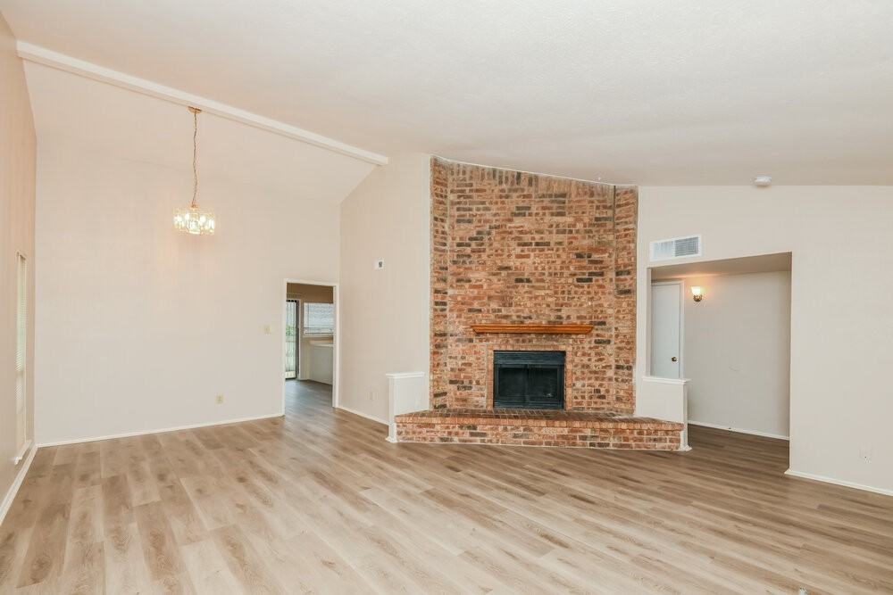 3913 Horizon Pl - Photo 4 of 19