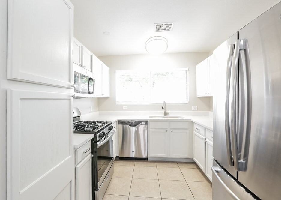 16183 W Buchanan St - Photo 7 of 16