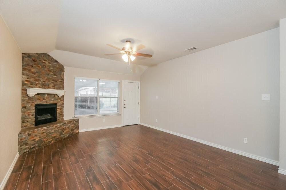 745 Poncho Ln - Photo 3 of 19