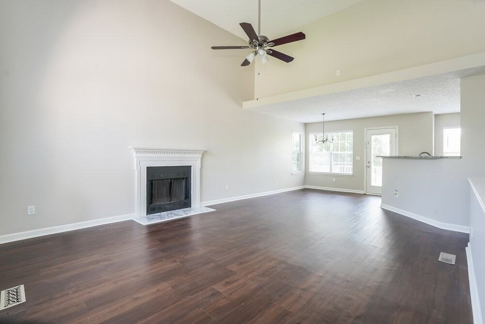 1207 Cedarbend Dr - Photo 5 of 17