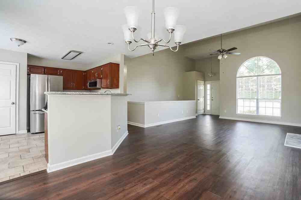 1207 Cedarbend Dr - Photo 6 of 17