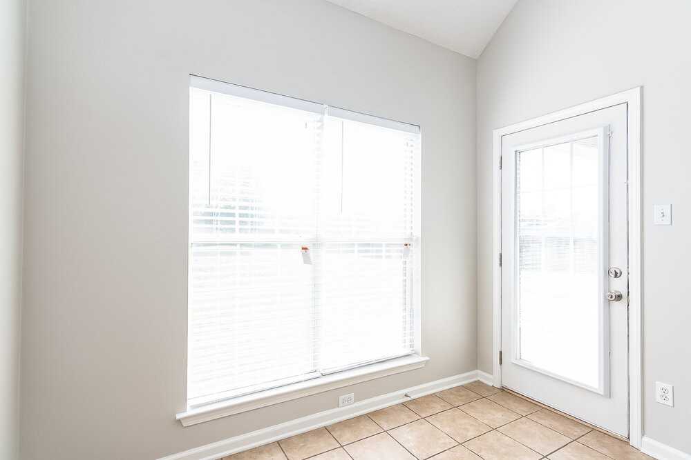 5820 Lillian Bend Dr - Photo 7 of 15