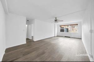 featured image of E 34th St #14H