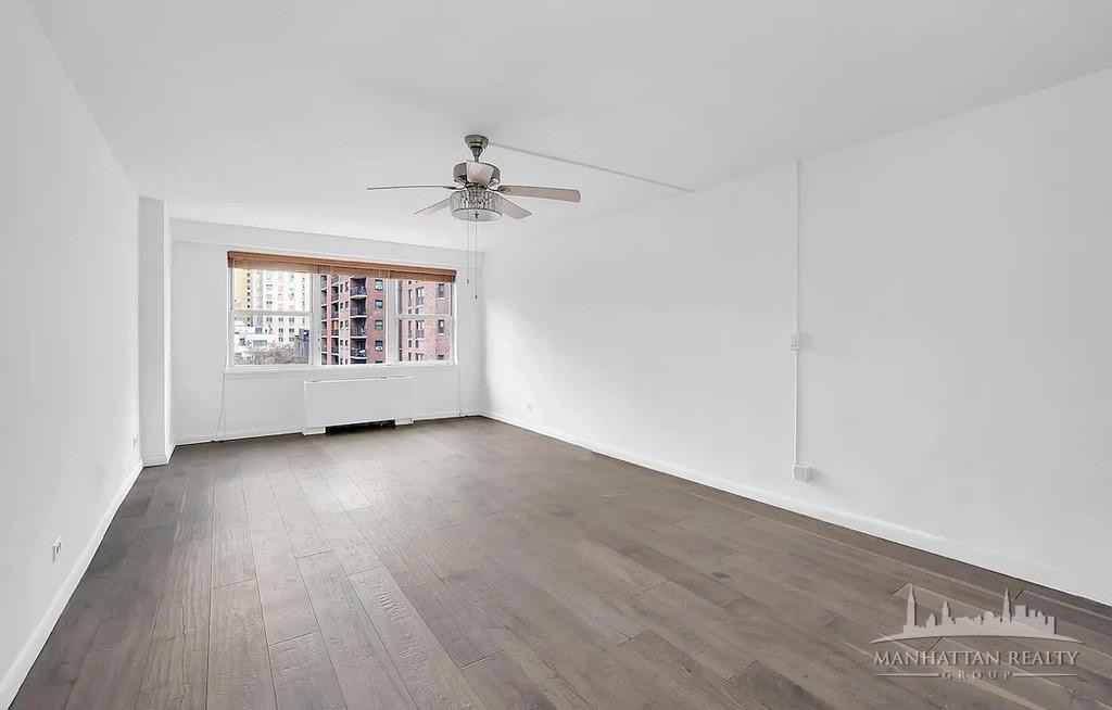 E 34th St #14H - Photo 2 of 5