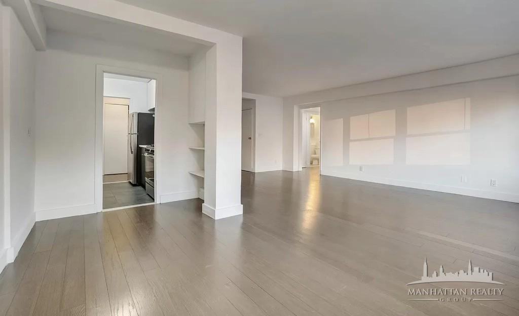 E 34th St #19H - Photo 2 of 9