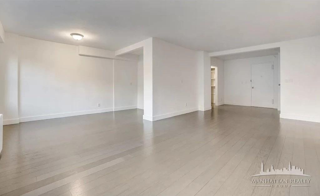 E 34th St #19H - Photo 4 of 9