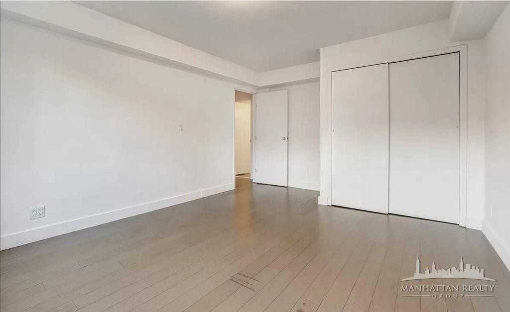 E 34th St #19H - Photo 7 of 9