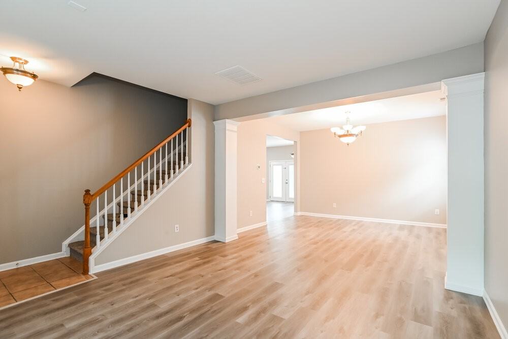 7517 Mary Jo Helms Dr - Photo 4 of 17