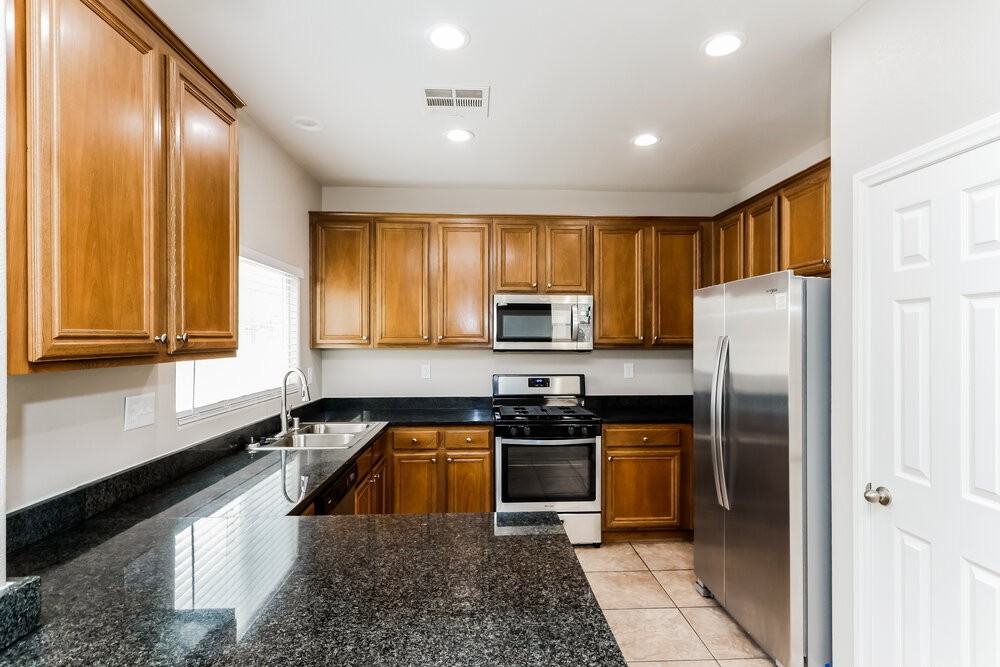 9521 Colorado Blue St - Photo 7 of 17