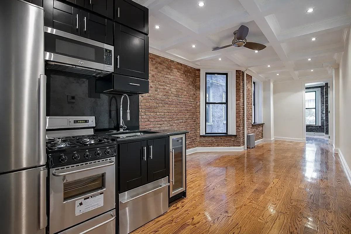 5 W 103rd St #1RW - Photo 3 of 4