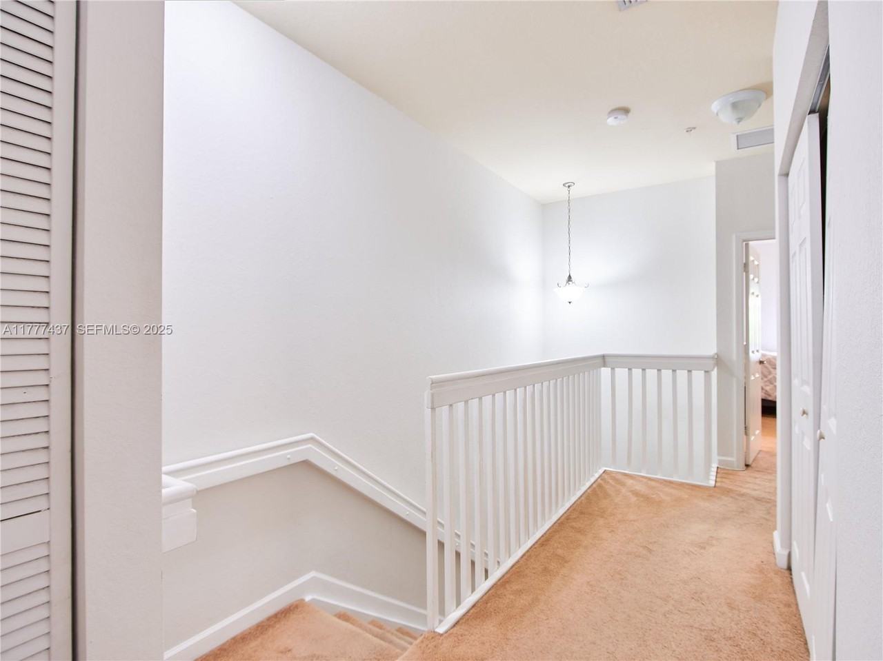 12447 Emerald Creek Manor - Photo 2 of 22