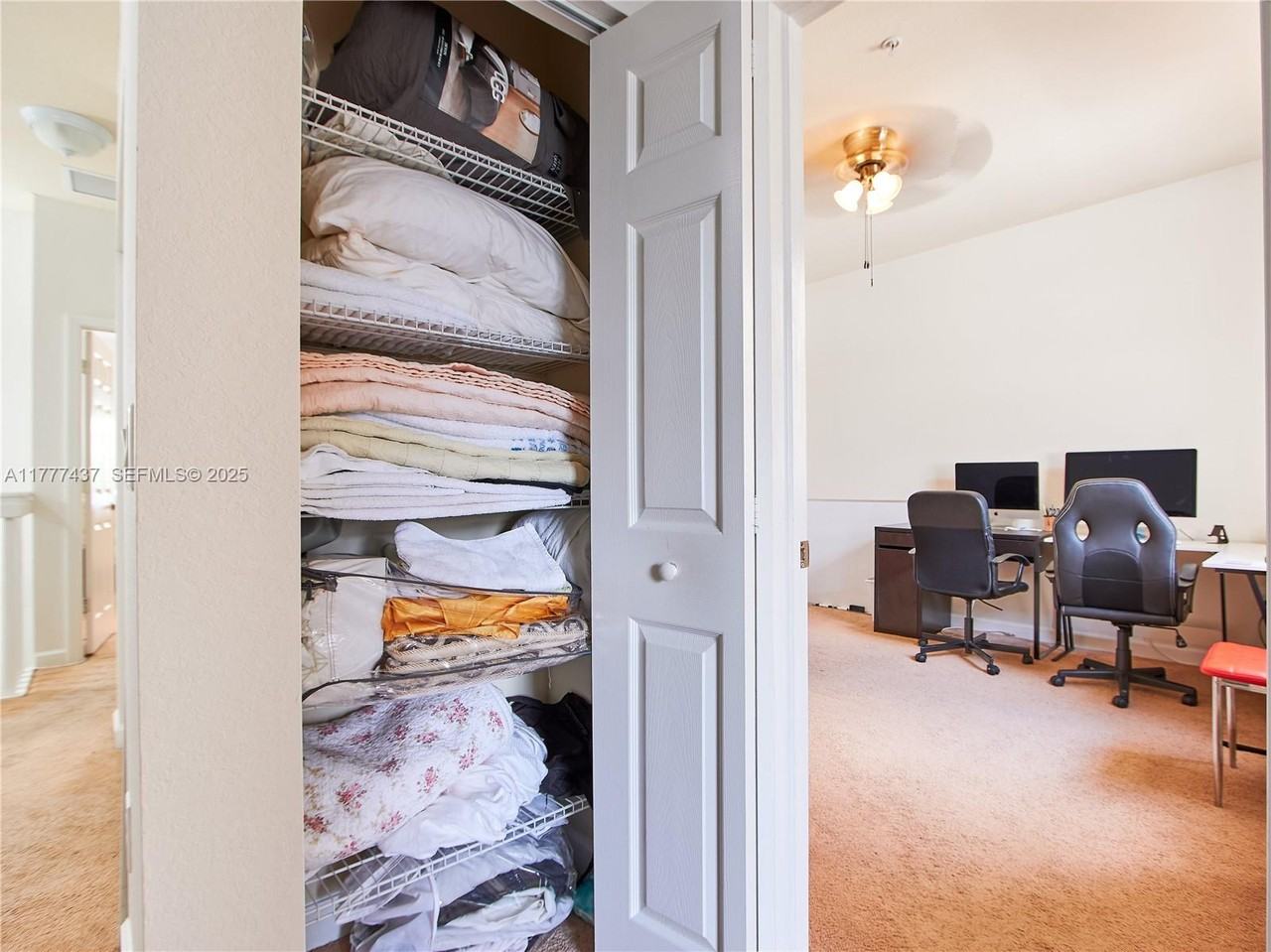 12447 Emerald Creek Manor - Photo 6 of 22