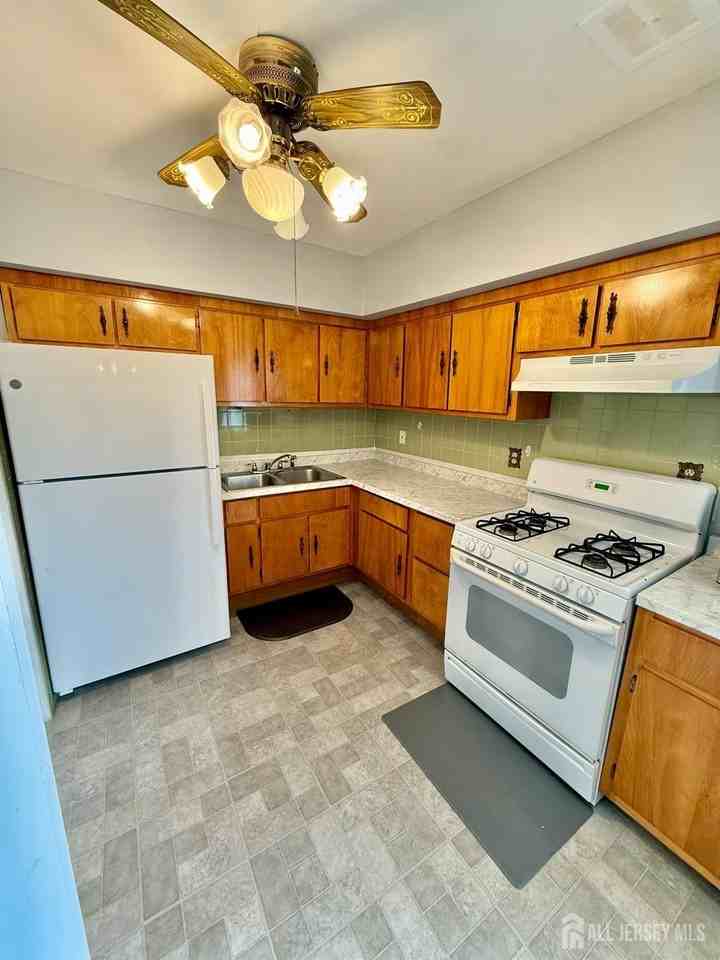 4 Texas Ct #D - Photo 5 of 15