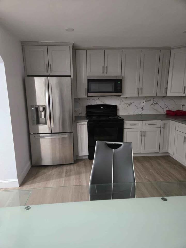 157 West 2nd Street - Photo 4 of 9