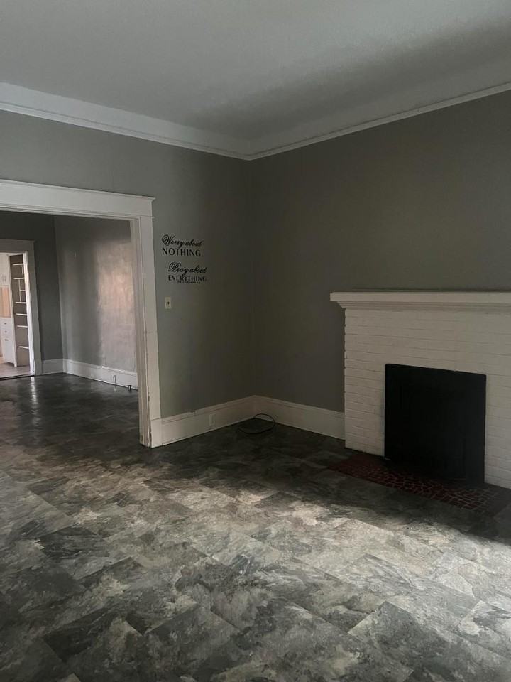 154 S Guerry St - Photo 5 of 20