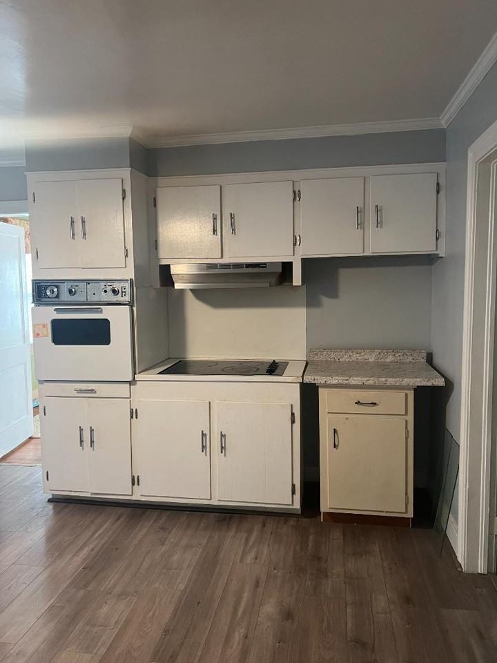 713 Cherokee Rd - Photo 2 of 10