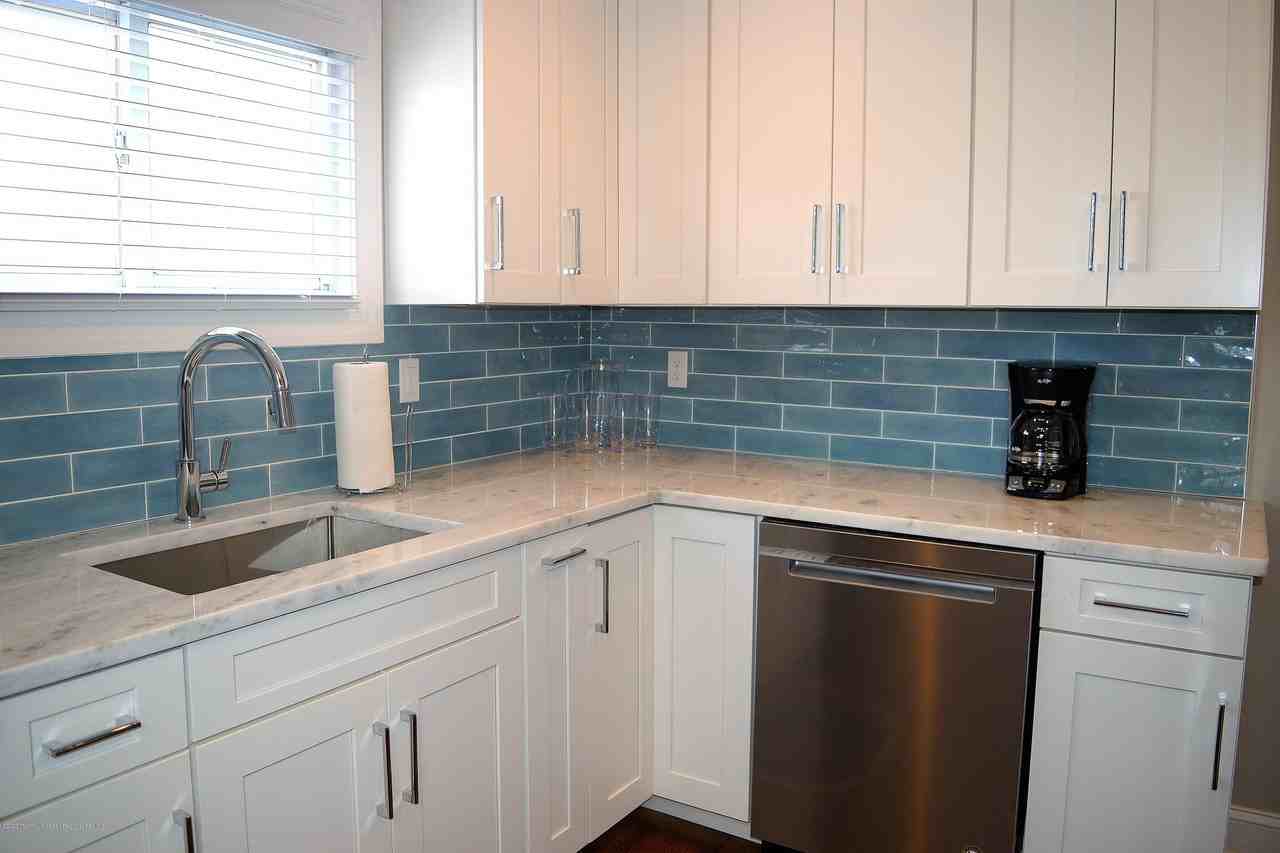 100 18th Ave #2-2ndFL - Photo 7 of 27