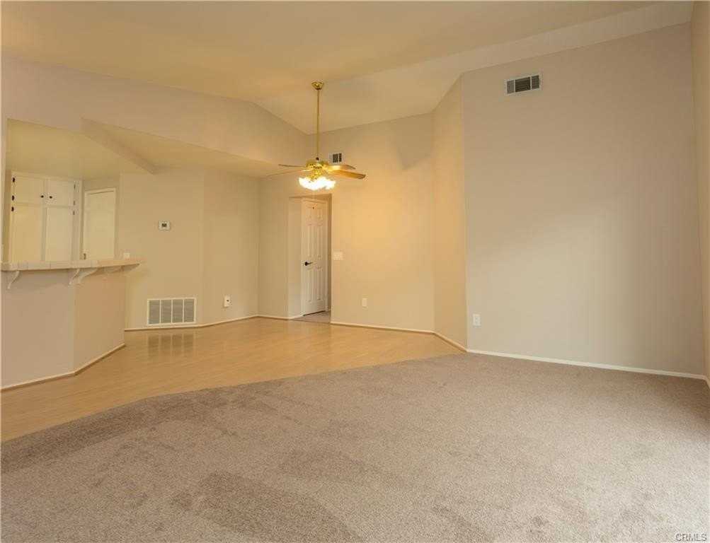 28050 Bavaria Dr - Photo 5 of 22