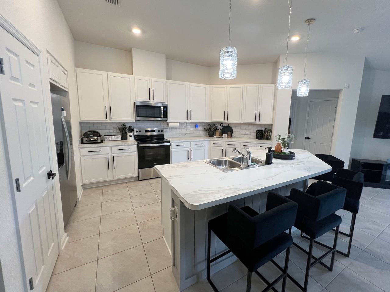 7223 Hawkes Bend St #1 - Photo 5 of 50