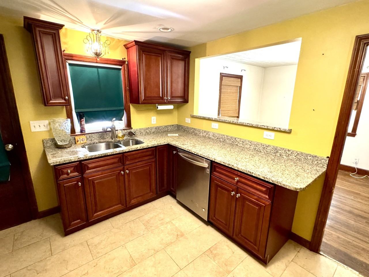 22 Lambert Rd #22 - Photo 7 of 8