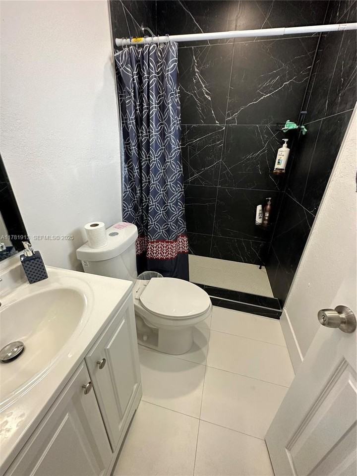 1185 Northwest 51st Street - Photo 7 of 19