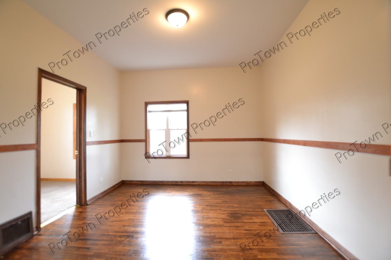 524 South Street - Photo 3 of 13