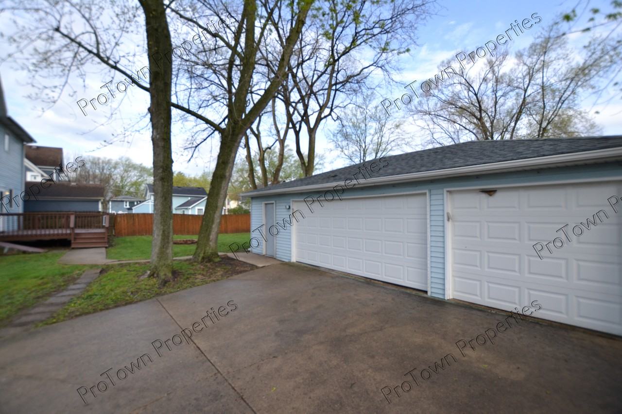 524 South Street - Photo 2 of 13