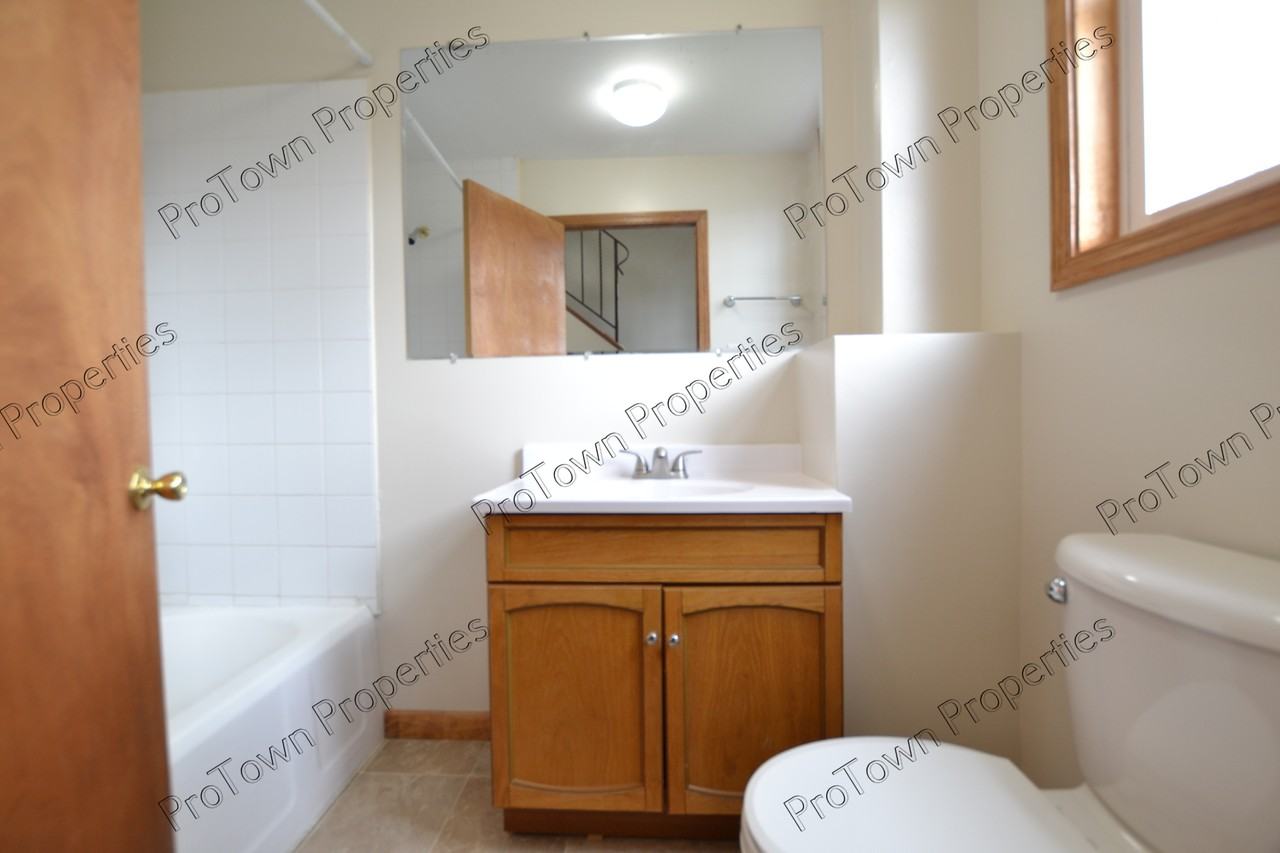 524 South Street - Photo 6 of 13