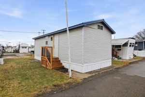 featured image of 22600 Middlebelt Rd #D13