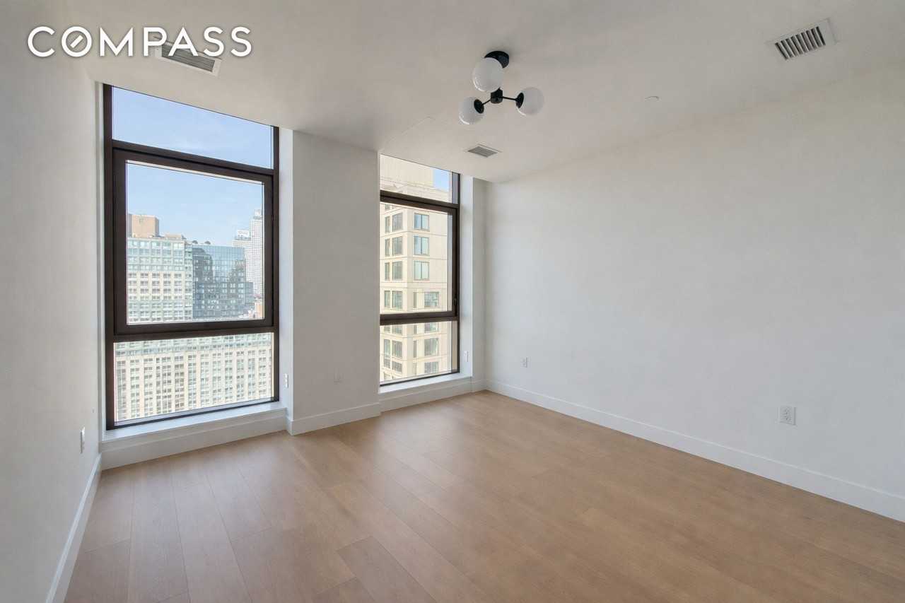 480 Kent Ave #PH1F - Photo 5 of 24