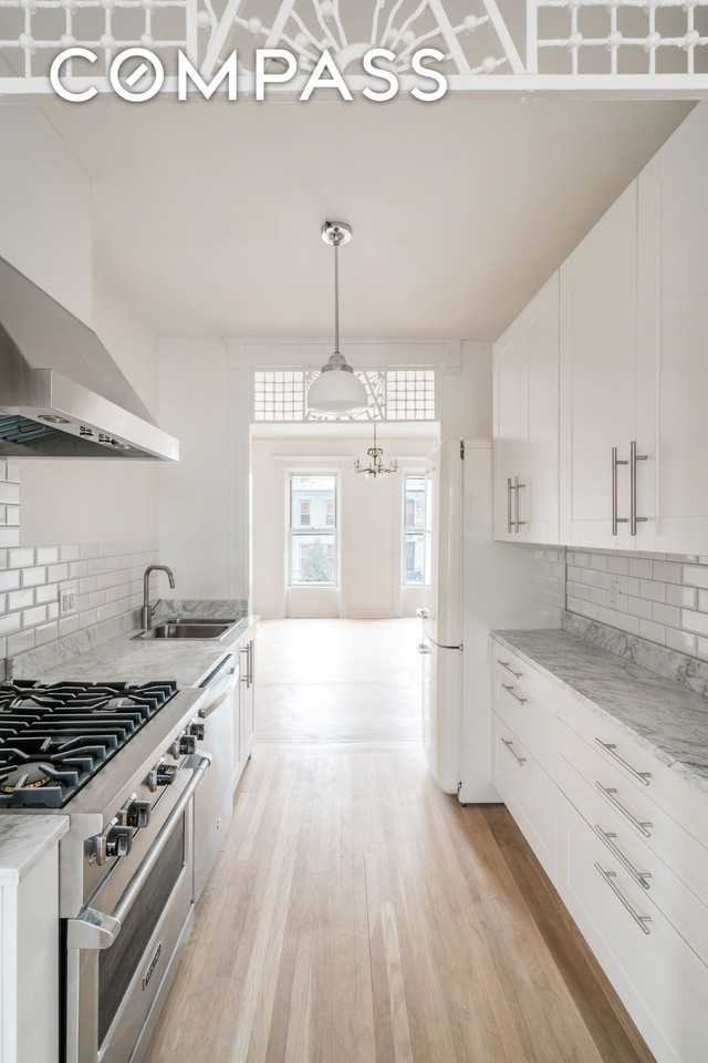 670 Macon St #2 - Photo 5 of 16