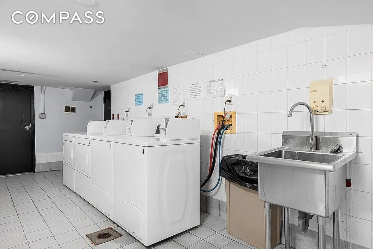 1582 York Ave #4A - Photo 5 of 8