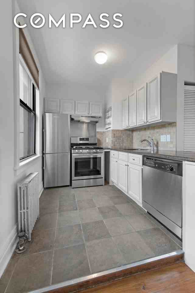 43 Douglass St #3 - Photo 2 of 12
