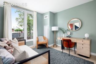 3077 Vernon Blvd #409E - Photo 1 of 1