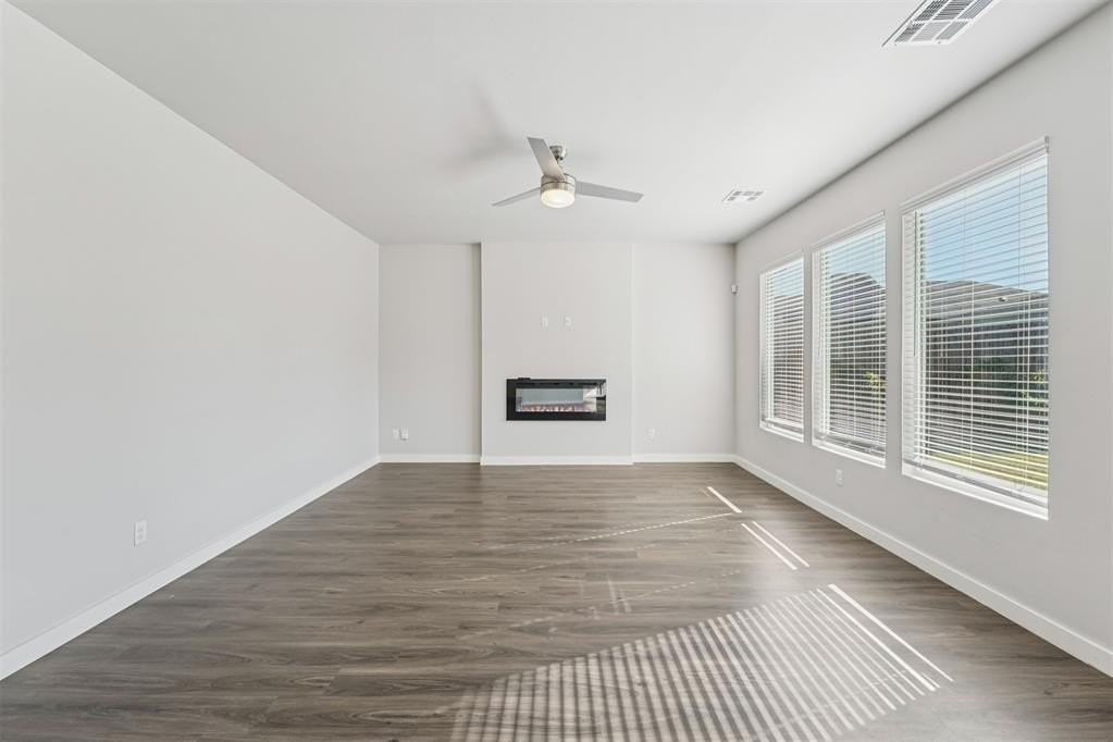 520 Nw 176th Ter - Photo 6 of 35