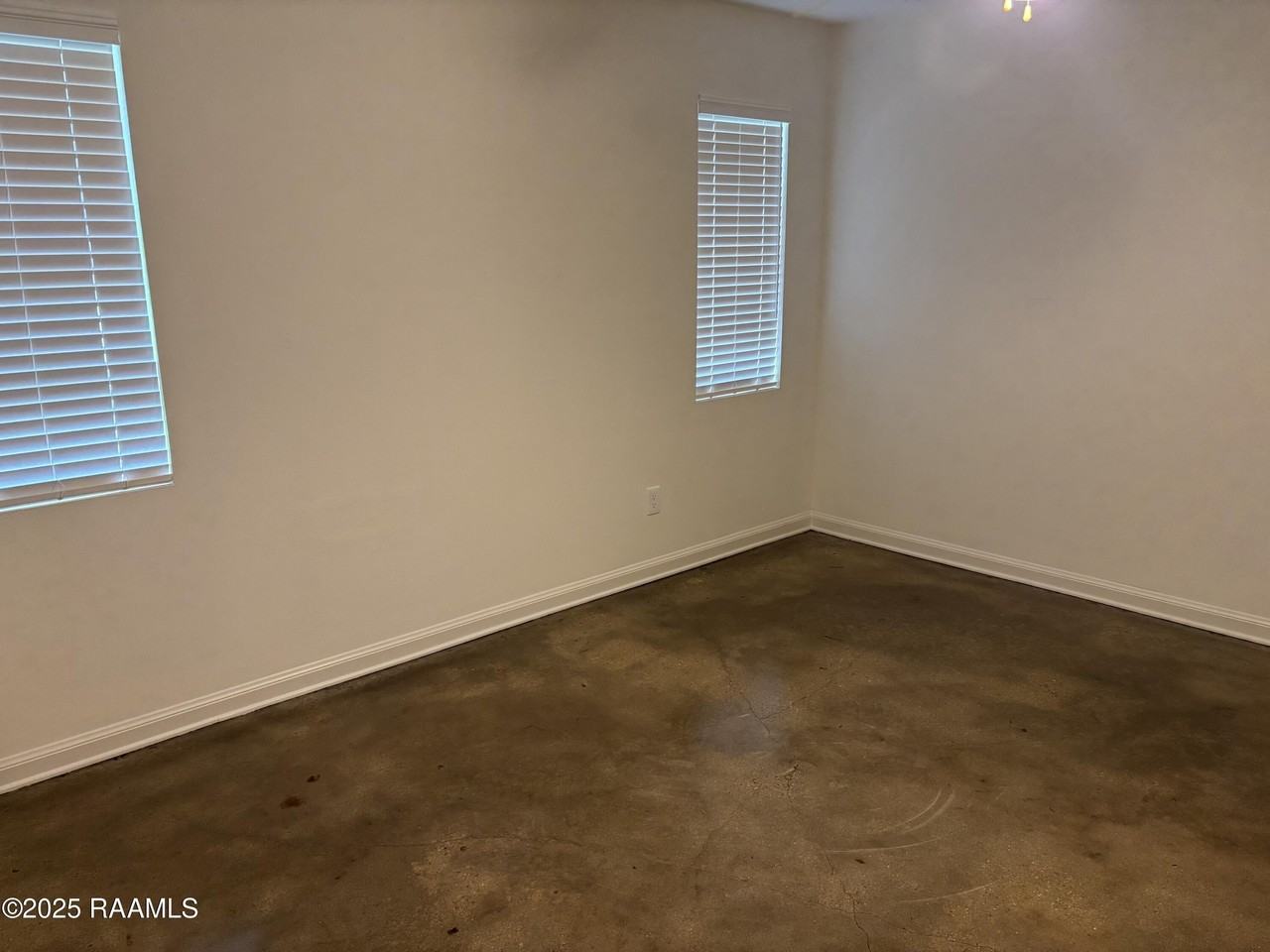 105 San Carlos Cir - Photo 7 of 12