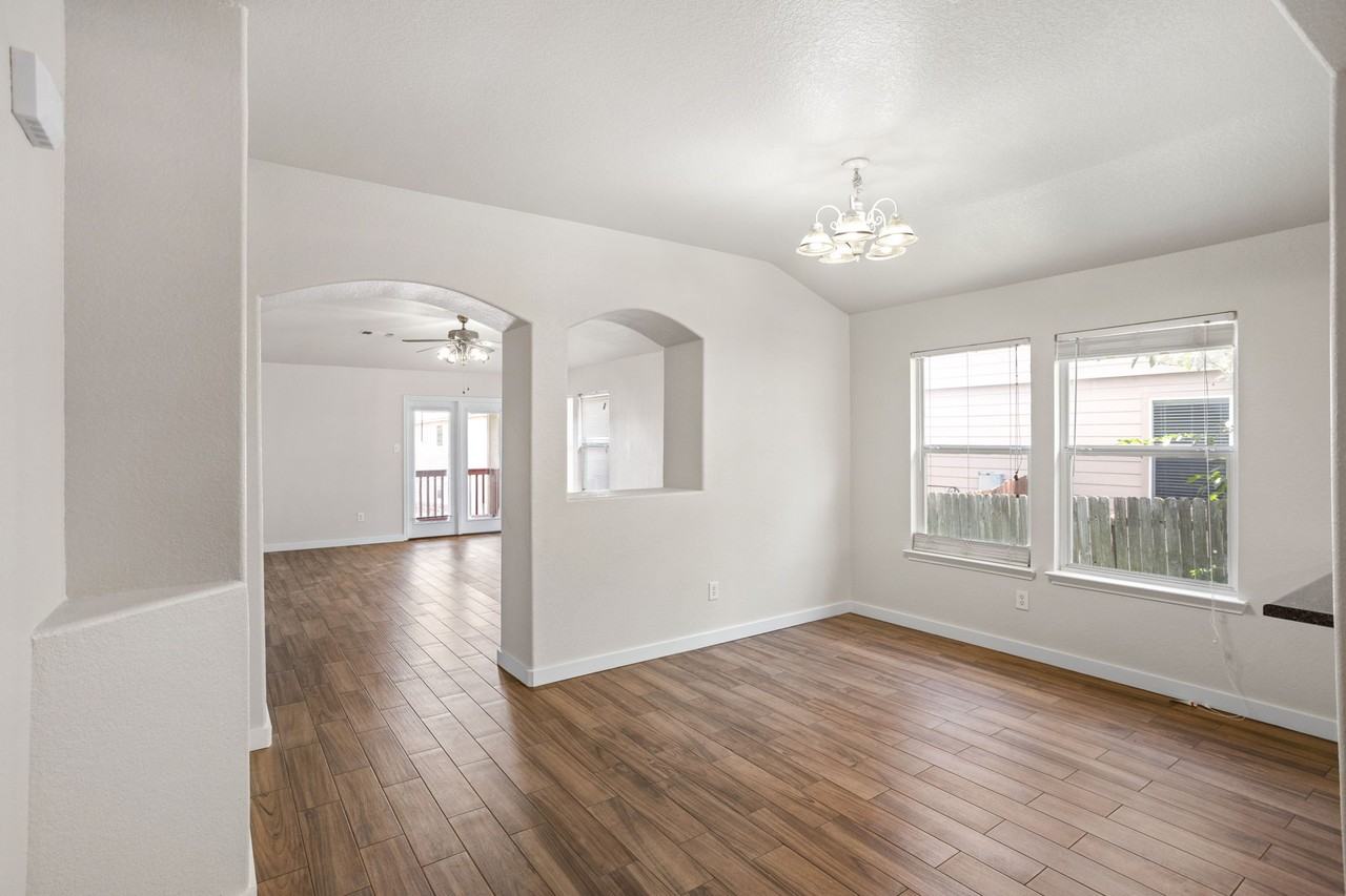 8607 Cheyenne Blf #1 - Photo 6 of 18